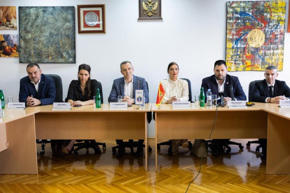 UCG: Početak izgradnje fiskulturne sale Fakulteta za sport i fizičko vaspitanje obilježen polaganjem kamena temeljca...