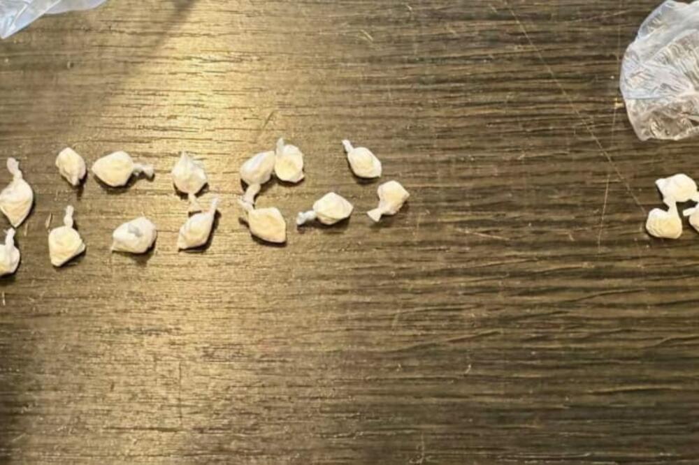 Uhapšen Podgoričanin kod kojeg je pronađeno 21 pakovanje kokaina