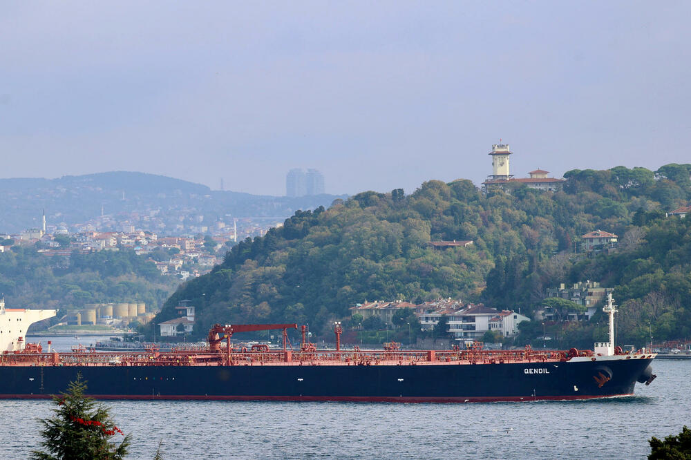 Ukrajina dronovima napala i teško oštetila ruski naftni tanker u Sredozemnom moru