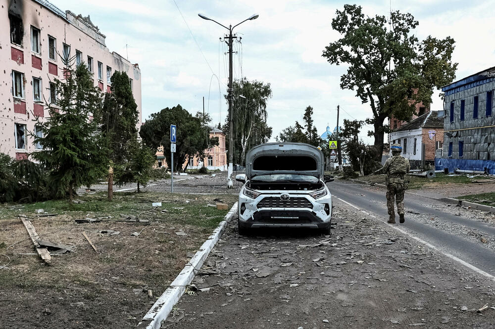 Ukrajina optužila Rusiju da je pogodila zgradu sa civilima u Kurskoj oblasti