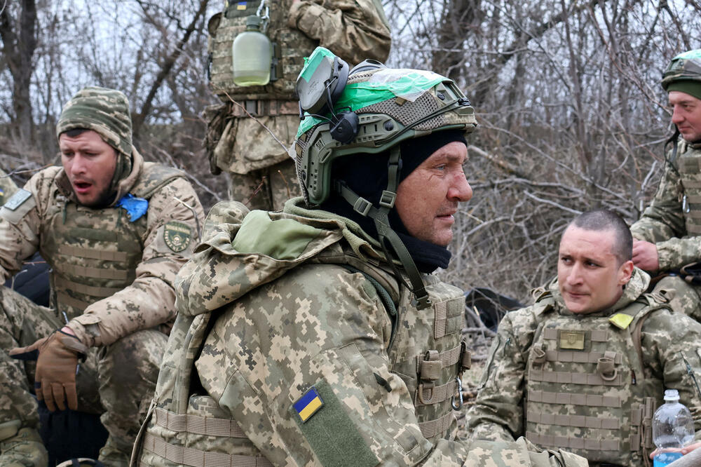 Ukrajinski zvaničnici: Rusija napala dva enegetska postrojenja, više od 200.000 ljudi bez struje