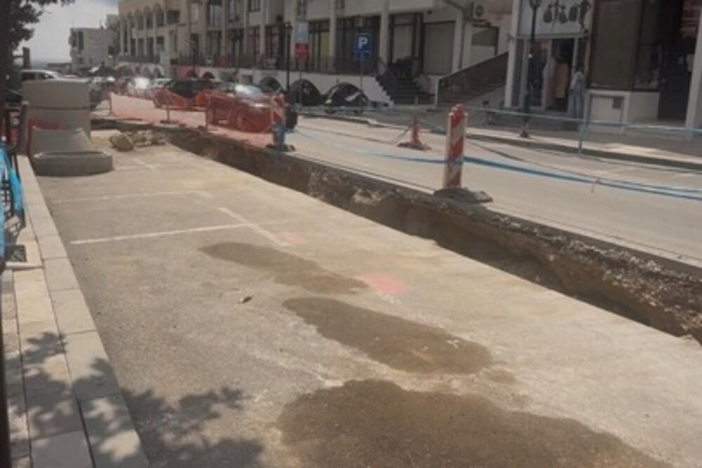 Ulcinj: Ulice pod asfaltom do 1. maja