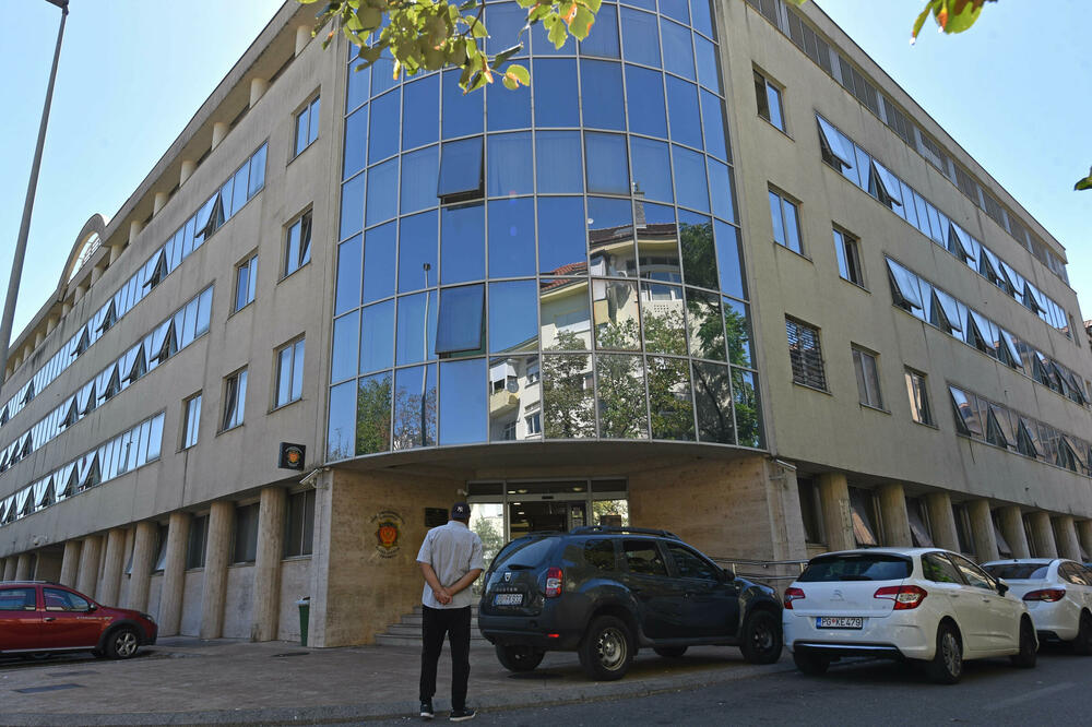 UP: Jasno je da osobe koje snimaju javne površine sa svojih posjeda krše Zakon, Agencija pozvana da vrši nadzor