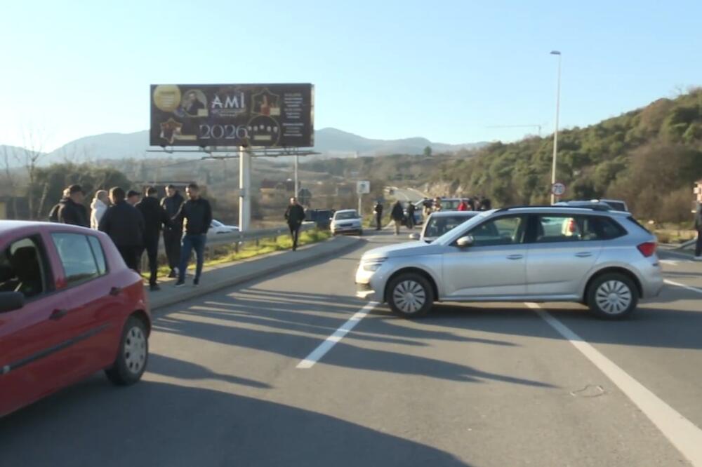 UP: Sankcionsano 13 osoba zbog blokiranja saobraćaja u Donjoj Gorici, neophodno je prijavljivanje javnih okupljanja