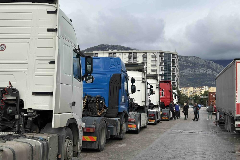 Uprava policije u petak odlučuje da li će dozvoliti protest prevoznika od ponedjeljka