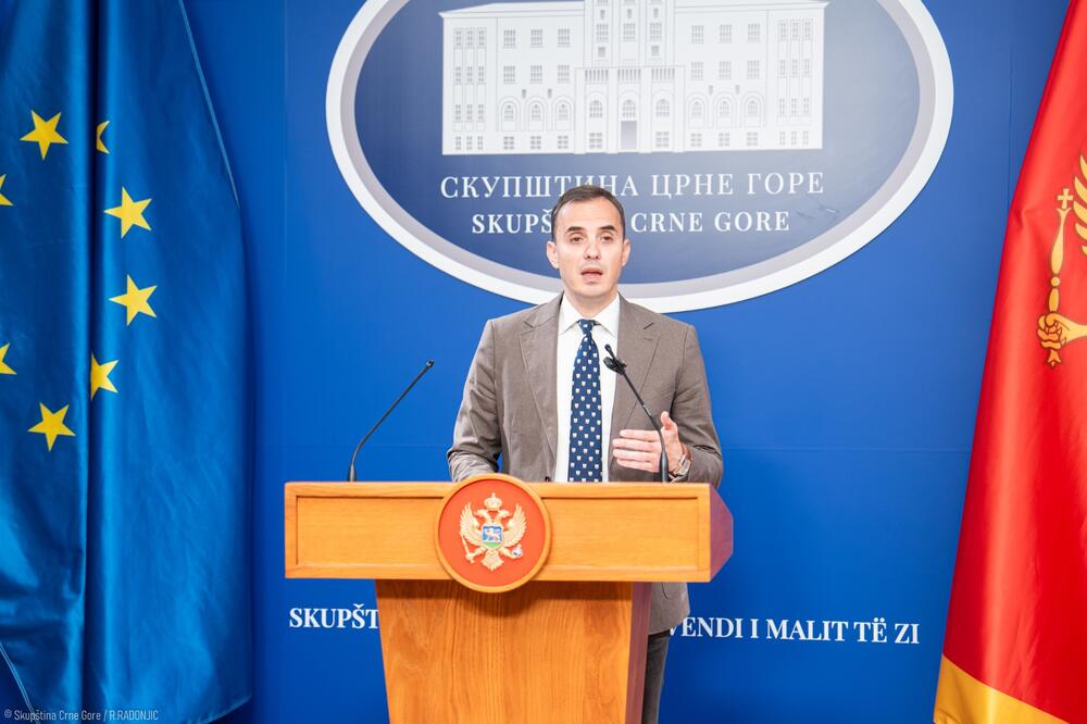 URA predala Predlog zakona o smanjenju akciza na gorivo za 50 odsto