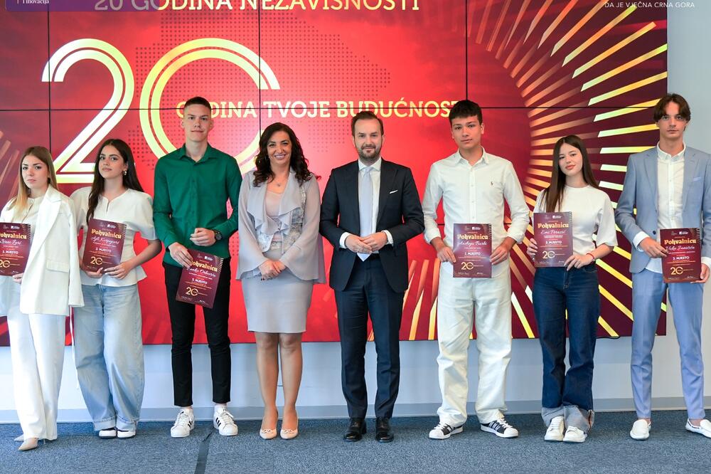 Uručene nagrade pobjednicima konkursa povodom 20 godina nezavisnosti