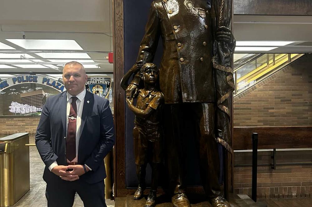 Uskočio u uniformu iz snova o fudbalu: Amel Ciriković prije 25 godina stigao u Njujork, grad u kojem kriminal ne spava