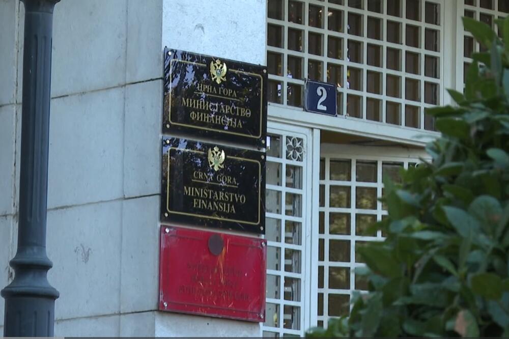 Ustavni spor Ministarstva finansija i Centralne banke još nije dobio epilog