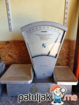 VAGA mehanicka vrlo malo koriscena, precizna, pogodna za male trgovacke lance do 20 kg