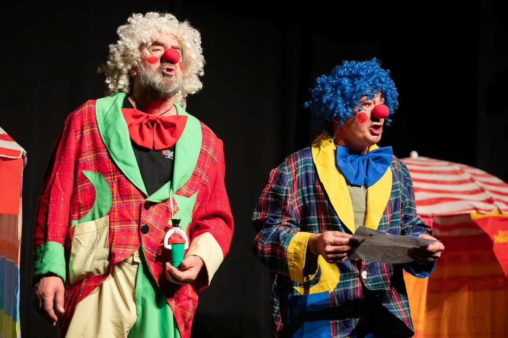 Večeras predstava &bdquo;Luckasti klovnovi&ldquo;