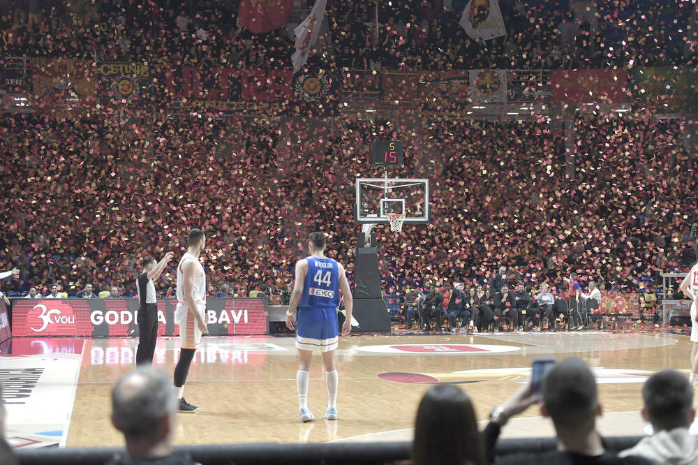 Velike oscilacije, čudne sudijske odluke i nestvarni bek Panatinaikosa - Crna Gora sada nije mogla protiv Grka