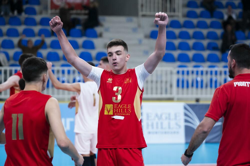 Velikom borbom "iskopali" pobjedu - mladi crnogorski odbojkaši bolji od Izraela na startu