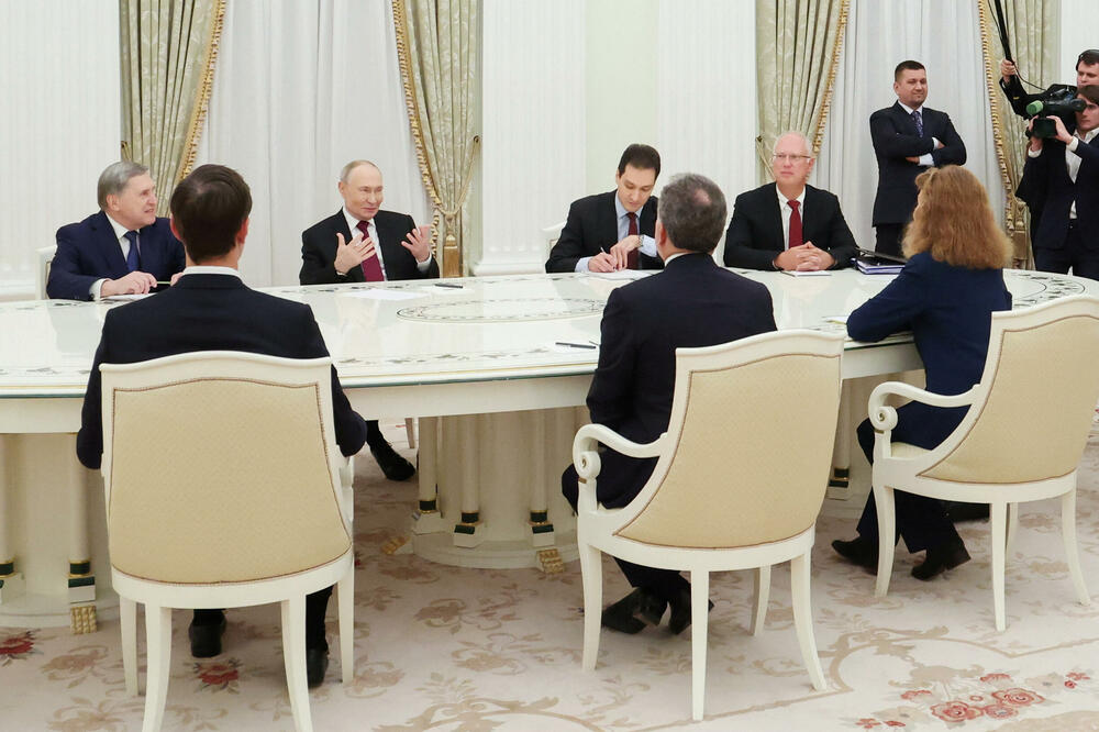 Višesatni sastanak Putin sa Vitkofom i Kušnerom o miru u Ukrajini