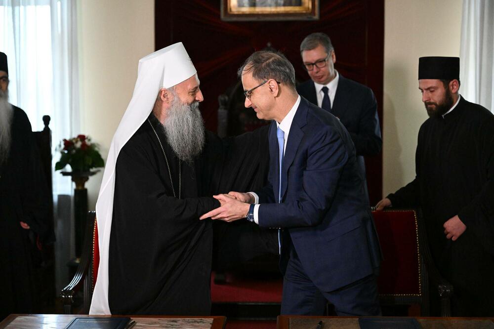 Vlada Srbije i SPC potpisale Memorandum o osnivanju univerziteta, Vučić najavio pomoć države