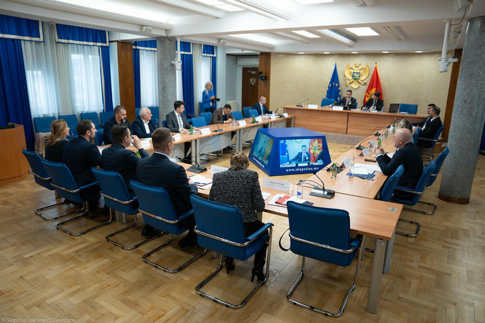 Vlada tvrdi da je reagovala na vrijeme, opozicija tvrdi suprotno