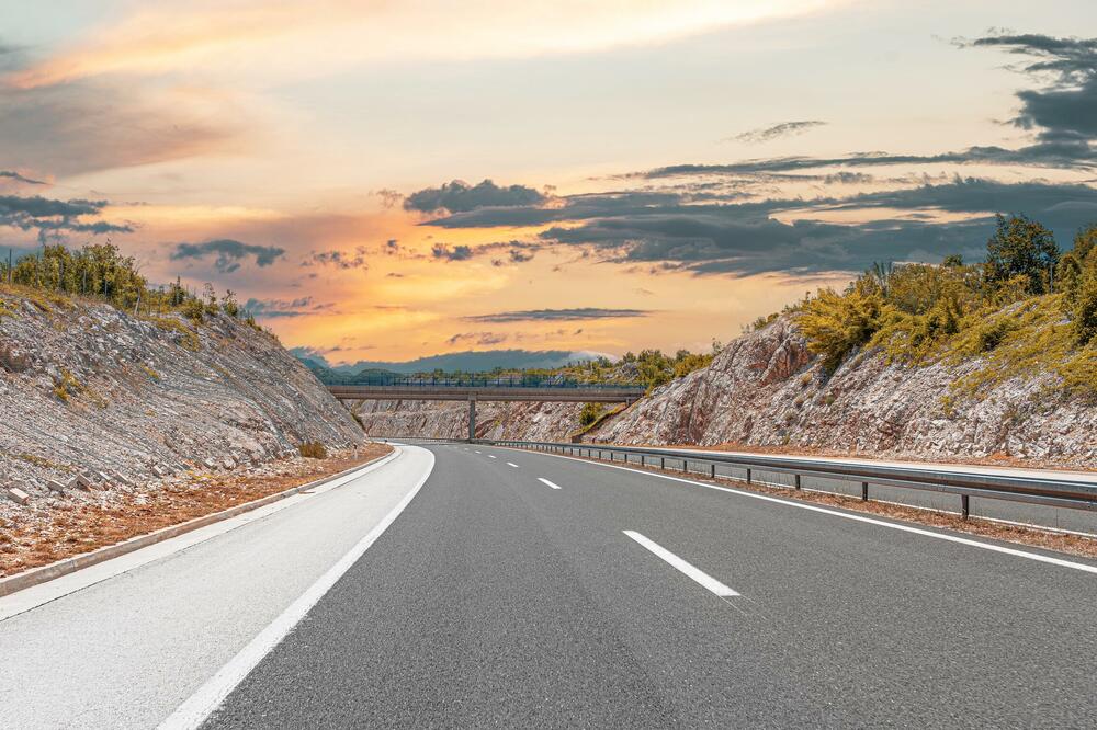 Vlada usvojila Predlog ugovora za drugu dionicu auto-puta: Rok za izgradnju pet godina, dvije za otklanjanje nedostataka