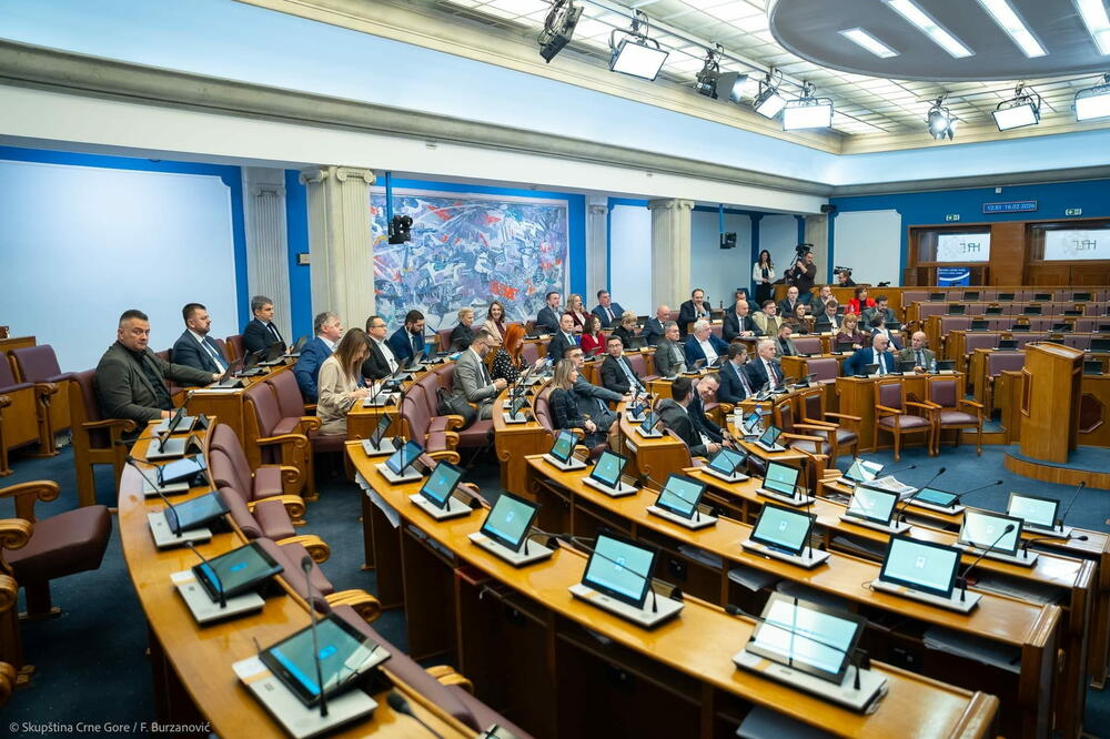 Vraćena neradna nedjelja: Podršku dali i vlast i opozicija