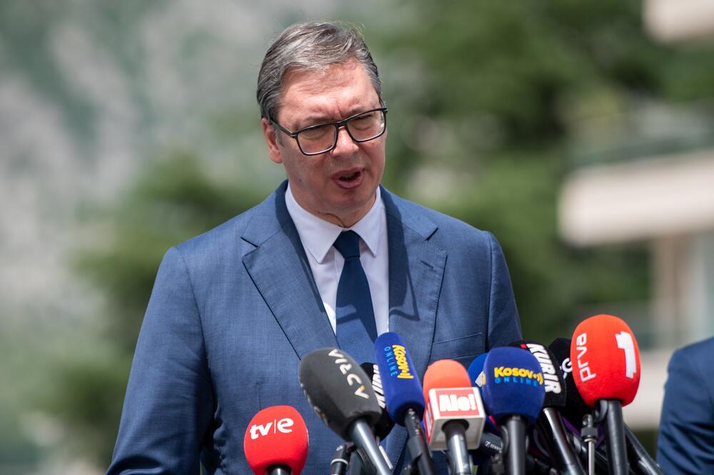Vučić: Dva velika paketa eksploziva nađena nekoliko stotina metara od gasovoda