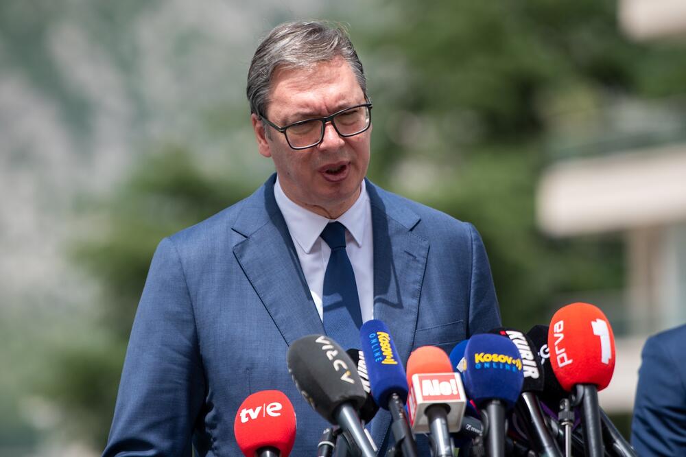 Vučić o popisu u Crnoj Gori: Važno je što su Srbi sačuvali nacionalni identitet, ponosan sam na njih