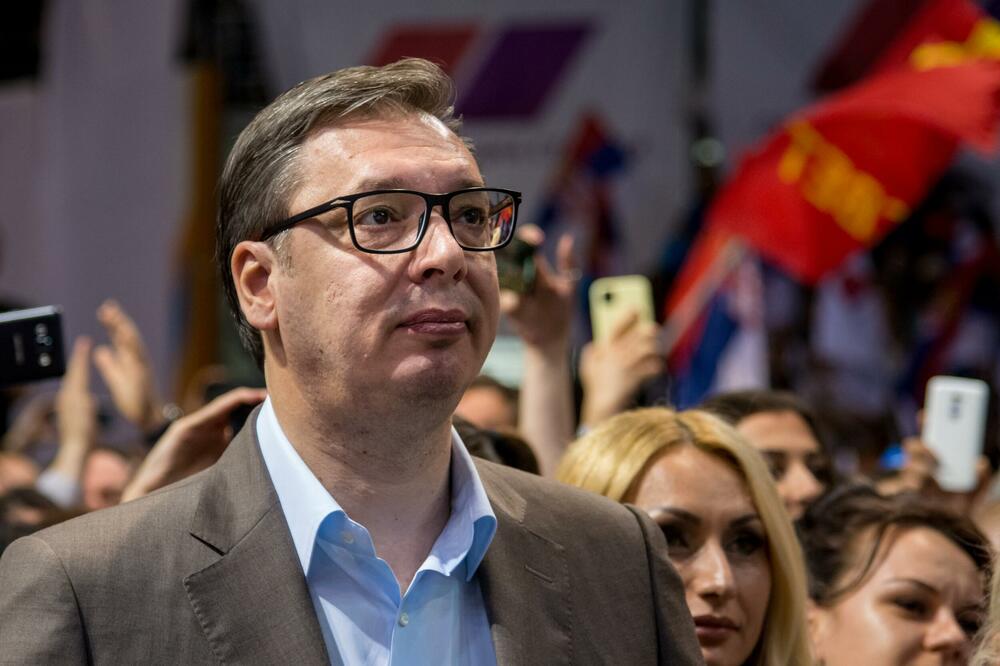 Vučić odgovorio Milanoviću, kaže da mu je važnije da položi cvijet u Jasenovcu nego da ide na Brione