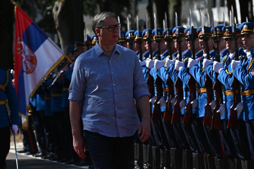 Vučić: Srbija zaustavila izvoz municije