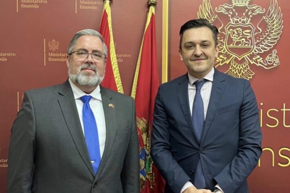 Vuković i Kiz: Fiskalna stabilnost, borba protiv korupcije i snažne institucije temelj političke kredibilnosti