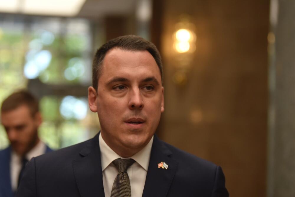 Vuković: Nekadašnji ljuti protivnici evroatlantske integracije danas kroče putem koji je utabao DPS
