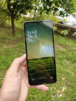 Xiaomi Redmi 14C - Bukvalno nov 8/256GB Green (Pisana Garancija 2 god)