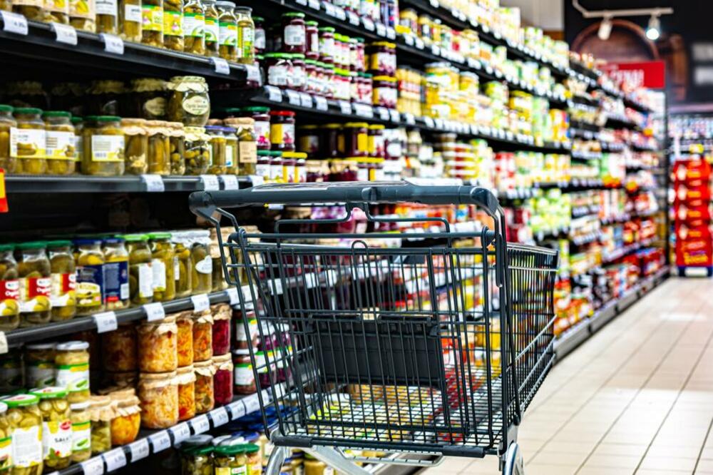 Za iste namirnice pet eura više - odlazak u trgovinu u martu skuplji nego lani, pokazalo istraživanje "Vijesti"