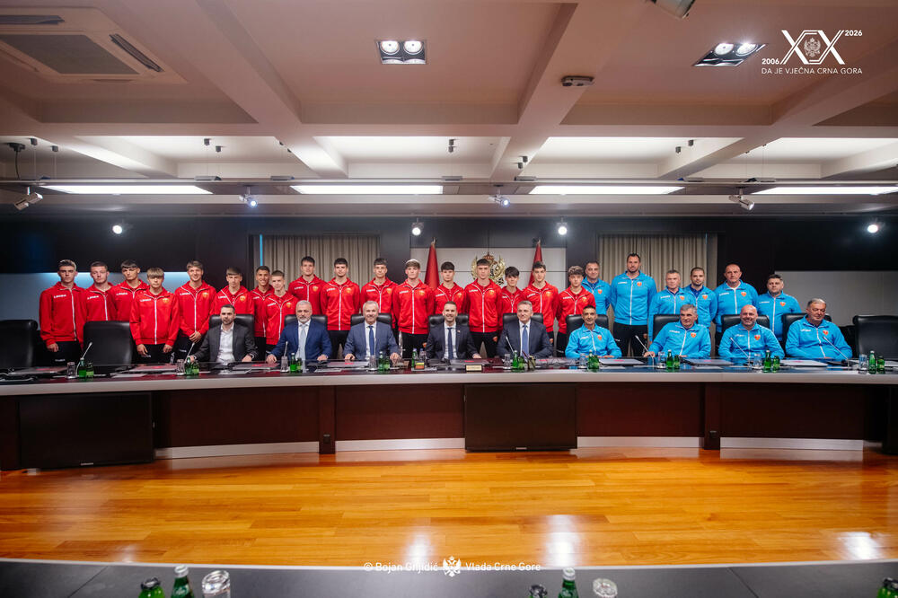 Za Spajića dres sa brojem 28: Mladi sokoli na terenu zaslužili mjesto u eliti, a mi ćemo da vas ispratimo i uvedemo u EU