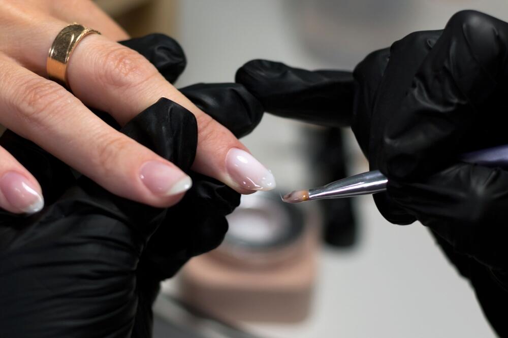 Zabrana za gel lakove koji sadrže TPO: Šta to znači za žene i kozmetičku industriju?