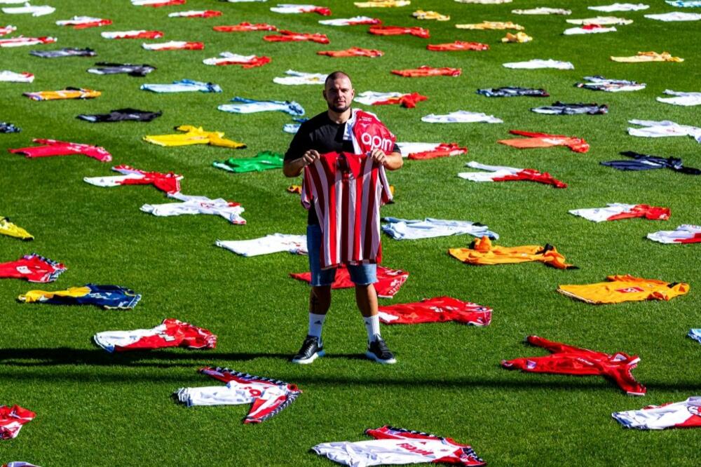 Zaljubio se u Monako, sakupio 1.146 originalnih dresova i postavio svjetski rekord