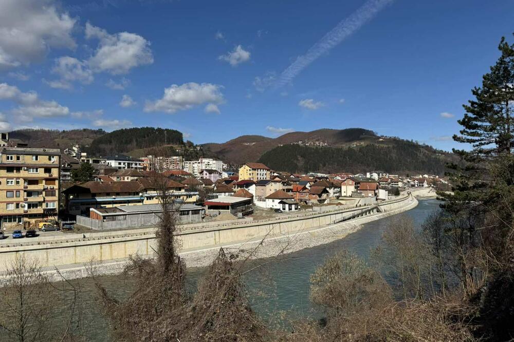 Zaštitili na jednoj, voda plavila na drugoj strani: Obaloutvrda sa šetalištem u Bijelom Polju ugrozila desnu obalu Lima