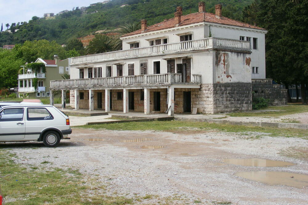 Zgrada opštini za 7,1 milion eura: Stavljena tačka na kupovinu bivšeg Jugoslovenskog rječnog brodarstva u Budvi