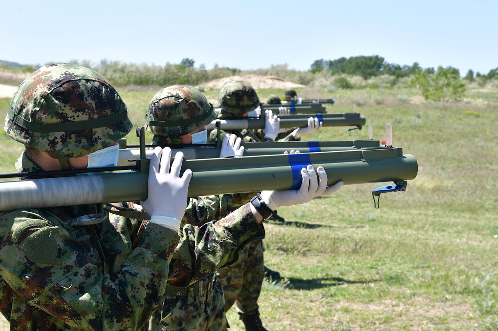 &bdquo;Zolje&rdquo; idu preko Srbije u treće zemlje? Podaci Uprave carina pokazuju da oružje iz skladišta VCG odlazi u susjedstvo