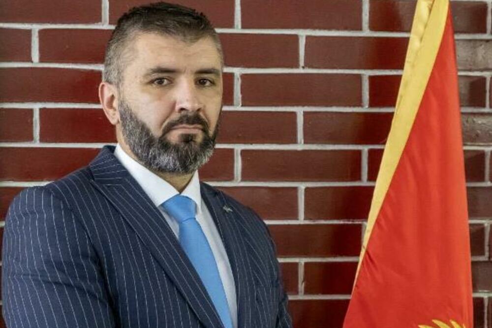 Žugić: Crnogorska trobojka biće podsjetnik da se identitet ne čuva isključivanjem