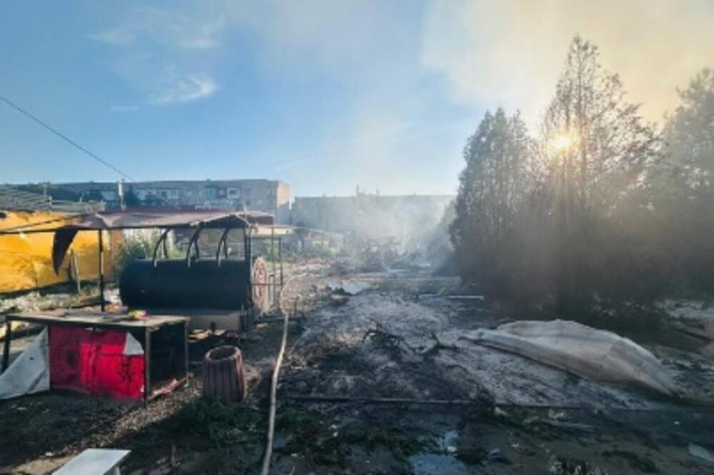Zvaničnici: U napadu ruskih snaga na tržni centar i pijacu u Dobropilji poginule dvije osobe, više od 20 ranjenih